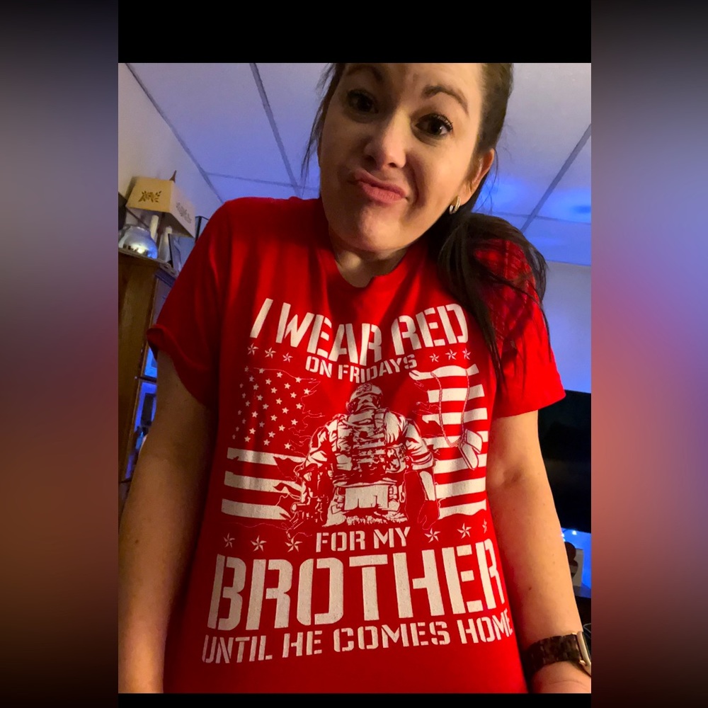 Hey. Whatcha doin’? Shoppin? Me too.